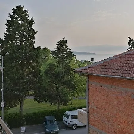 Maison d'hôtes Ivet Guest - *