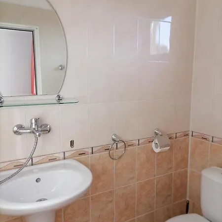 Πανσιόν Ivet Guest - *