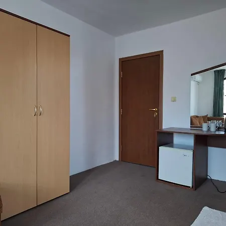 Affittacamere Ivet Guest - *