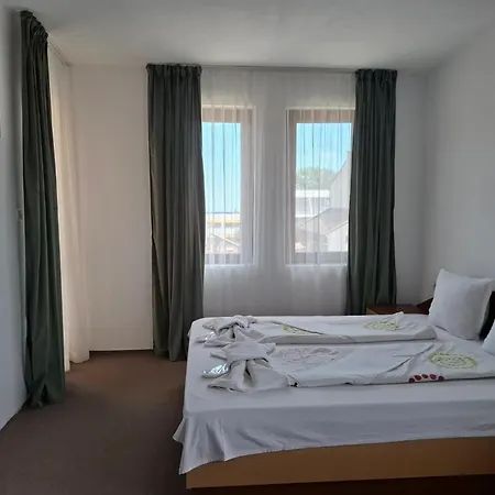 Affittacamere Ivet Guest - *